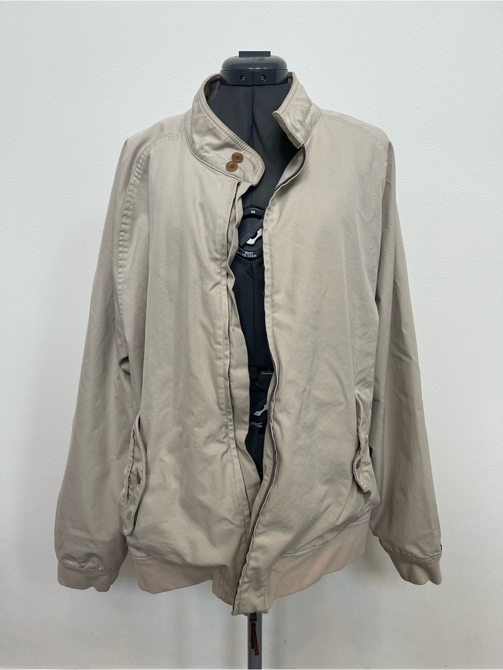 Tommy Hilfiger Men's Lightweight Beige Bomber Jacket